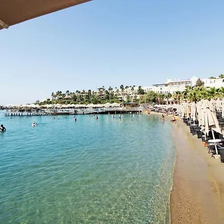 شقة Sea Front With Sandy Private Jetty *